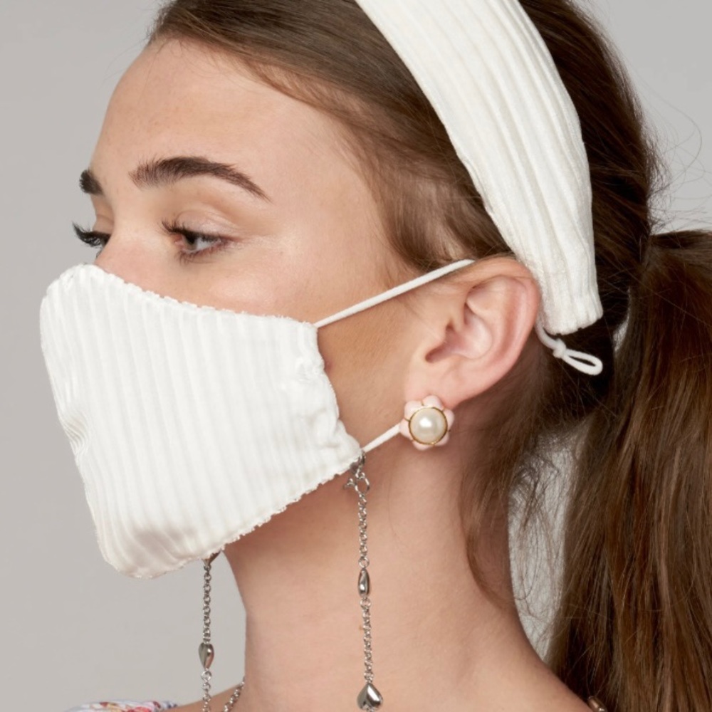 NWT Lele Sadoughi white velvet stripe mask
